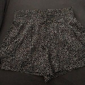 NWT Abercrombie tie waist shorts